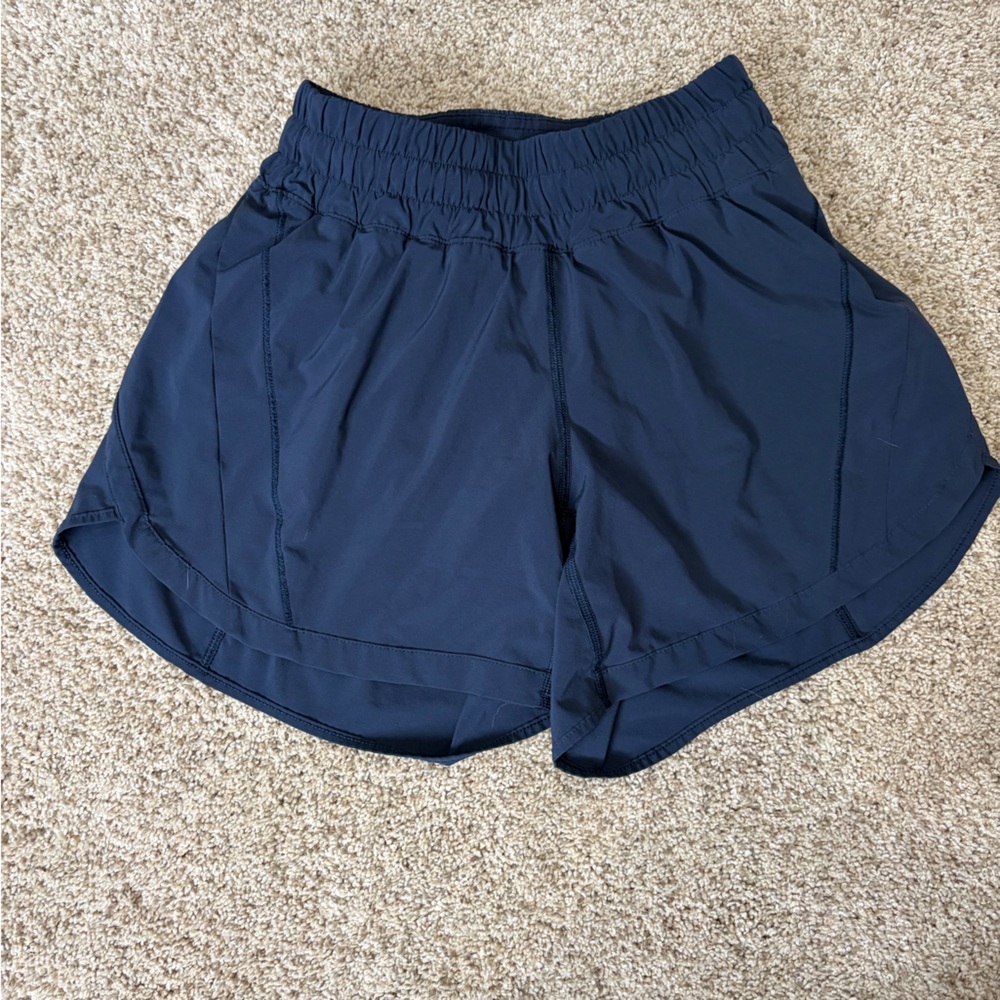 Lulu high rise 4 inch hotty hot Women's Navy Blue Shorts